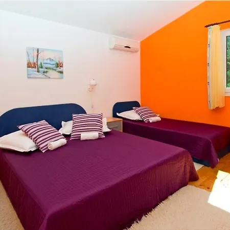Apartment Inoma-1 아파트 마카르스카